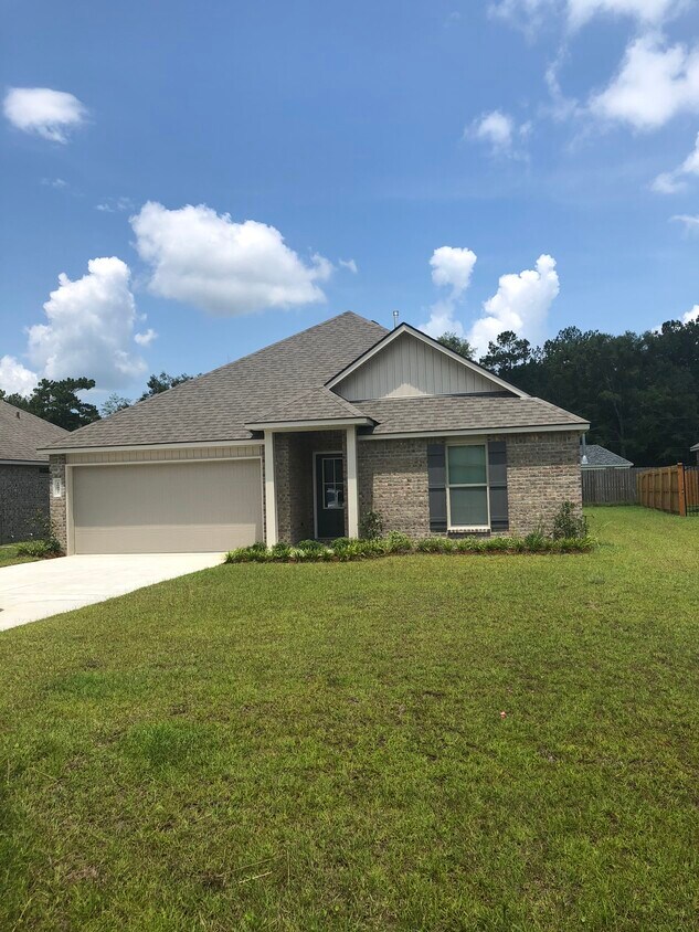 Primary Photo - 16837 Highland Heights Dr