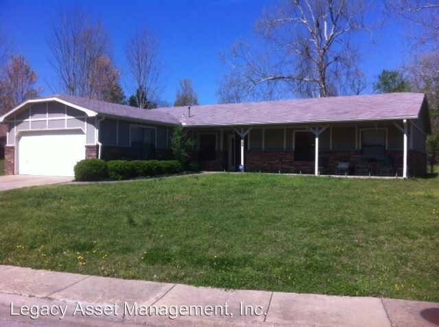 Primary Photo - 3 br, 2 bath House - 2144 East Magnolia Drive