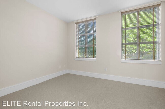 Building Photo - 2 br, 2 bath House - 112 Iron Works Way