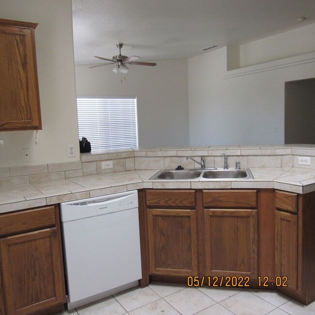Building Photo - 498 Monaco Ln