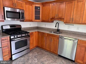 Building Photo - 5960 Millrace Ct