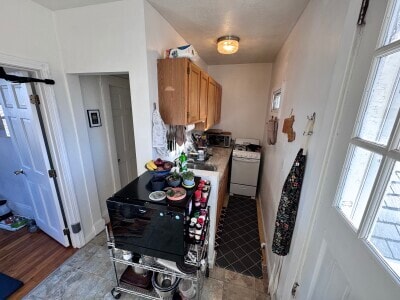 Building Photo - 52 Central St