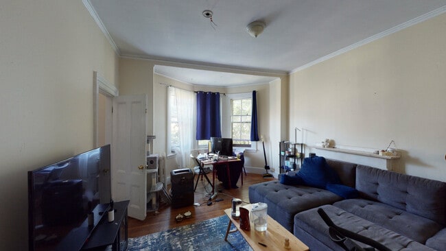 Building Photo - 205 Beacon St