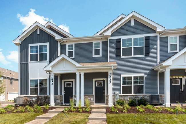 Building Photo - 2235 Barbera Dr