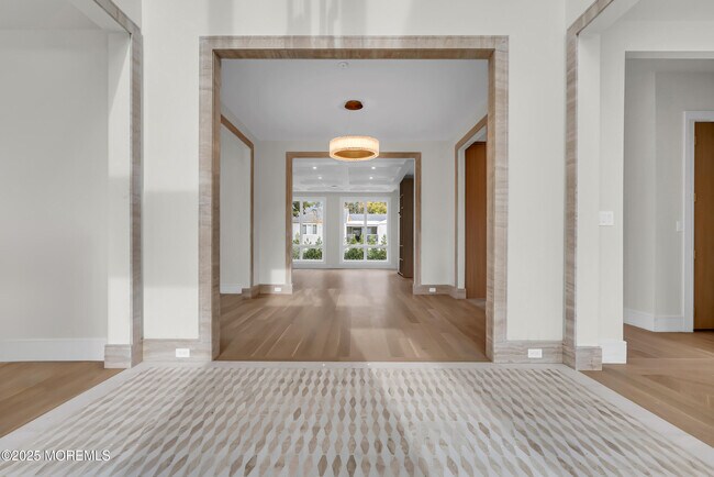 Foto del edificio - 19 Clarence Ave