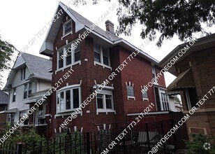 Building Photo - 8723 S Racine Ave
