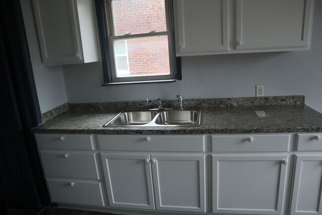 Foto del edificio - 9350 Cloverlawn St, Detroit Michigan