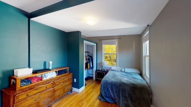 Foto del edificio - 173 Rindge Ave