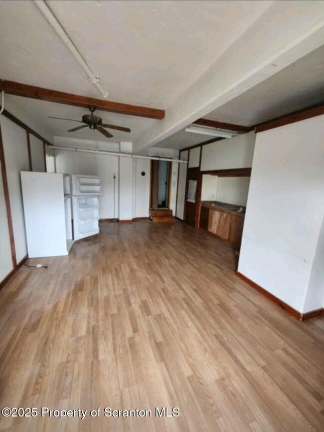 Building Photo - 603 Campbell St