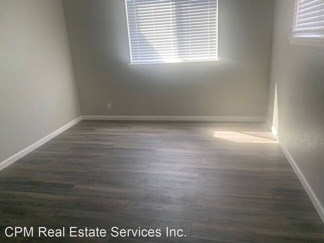 Building Photo - 1 br, 1 bath House - 1685 Redwood Ave Unit B
