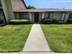 Building Photo - 5049 Brooklawn Pl