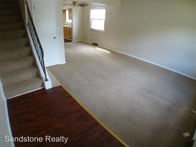 Building Photo - 3363 Rocky River Dr
