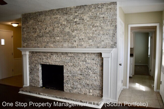 Building Photo - 4 br, 2 bath House - 1825 NE Bren Mar Road