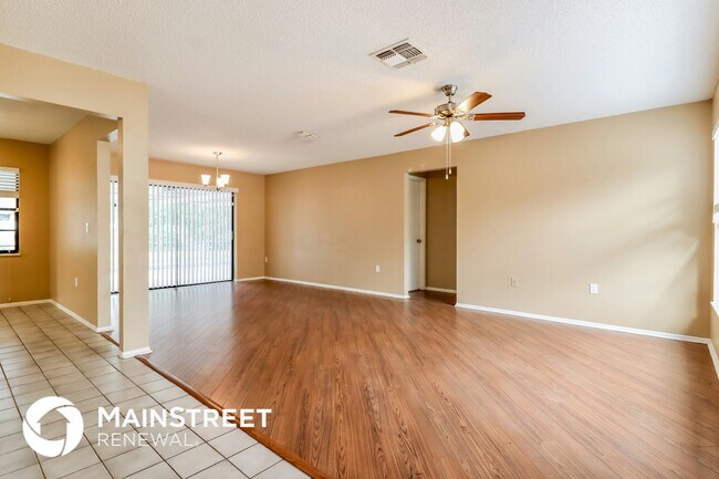 Foto del edificio - 8373 Camphor Dr