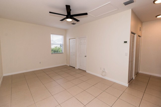 Building Photo - 9362 SW 171st Ave
