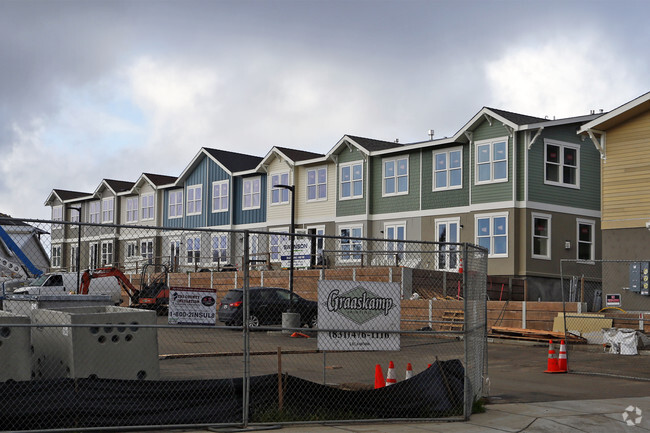 Foto del edificio - Aptos Village - Townhomes