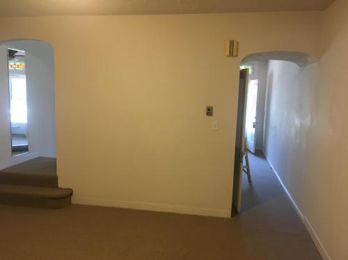 Building Photo - 3123 Chesterfield Ave