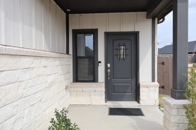 Building Photo - 18234 Calabria Hbr Trl