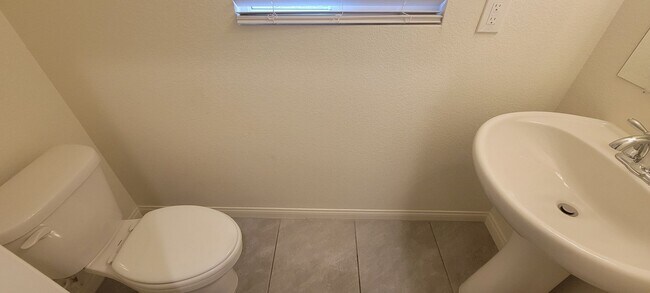 Foto del edificio - 4 bedrooms' Plus Loft