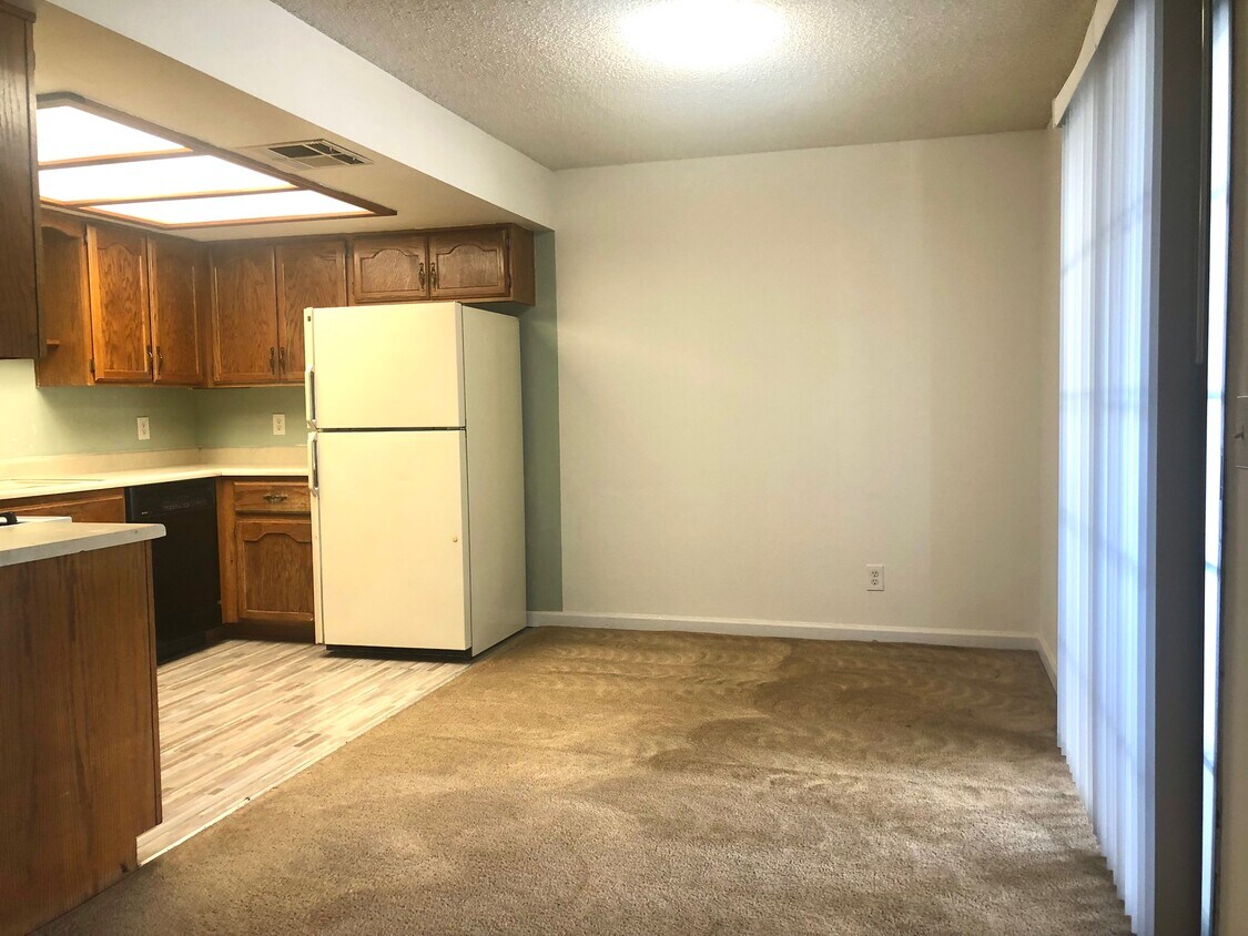 Primary Photo - 6617 W Tropicana Ave