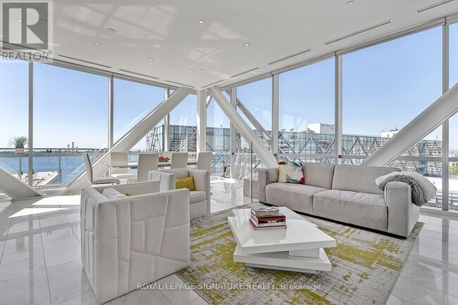 Photo du bâtiment - 39 Queens Quay E