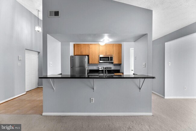Building Photo - 668 Southern Hills Dr