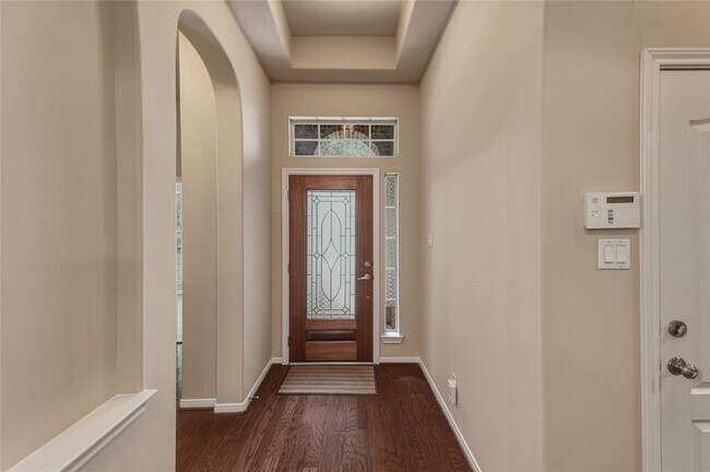 Building Photo - 10906 Angel Lake Dr