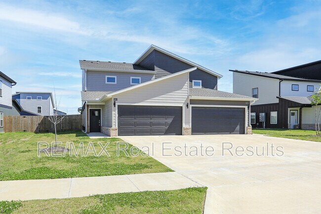 Building Photo - 1508 SW Poigai Wy