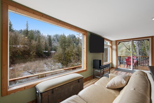 Building Photo - 11582 Washougal River Rd