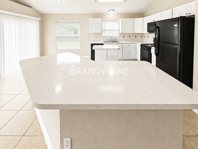 Building Photo - 5851 Dorham Pl