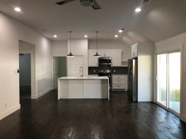 Building Photo - 3604 Sayle St