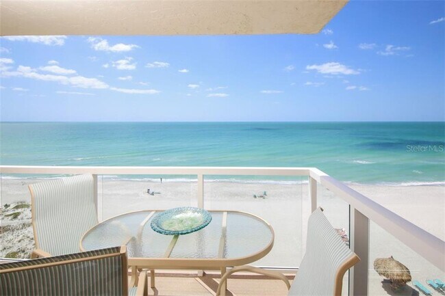 Building Photo - 2425 Gulf of Mexico Dr