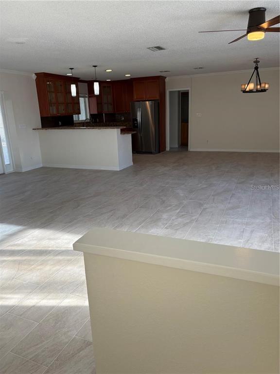 Building Photo - 3921 W Eden Roc Cir