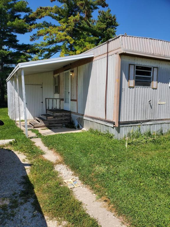 Primary Photo - 78 S Amanda Drive
