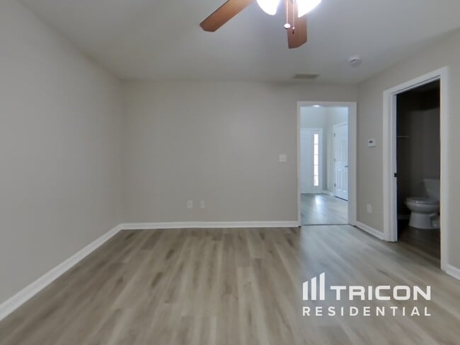 Building Photo - 329 Greystone Cir