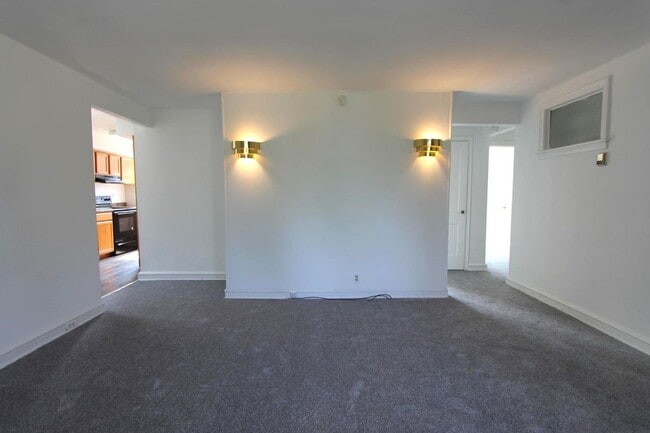 Building Photo - 510 S Pleasant Pl