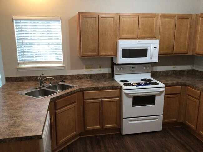 Building Photo - 13615 Portpatrick Ln