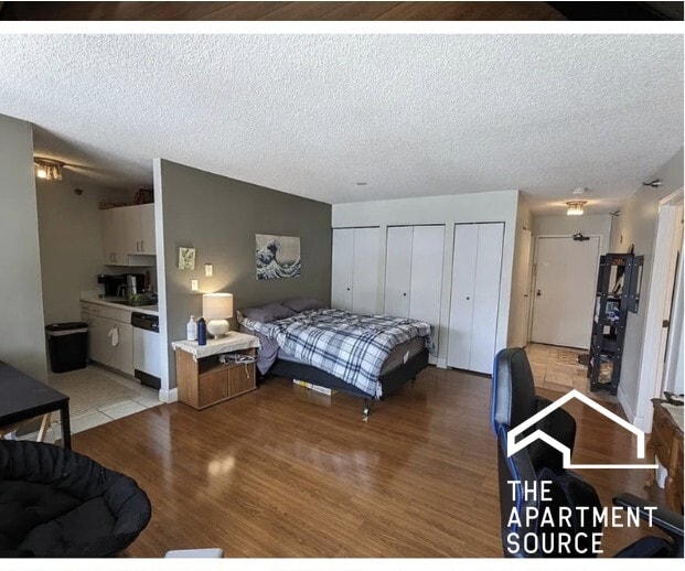 Foto del edificio - 33 W Delaware Pl