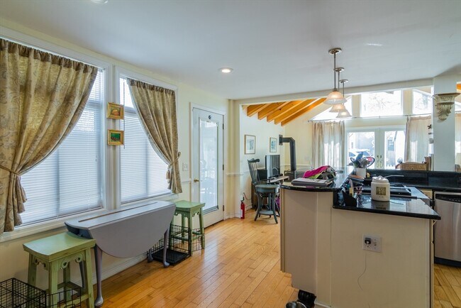 Foto del edificio - 313 High St