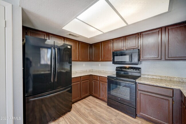 Foto del edificio - 4410 E Pueblo Ave