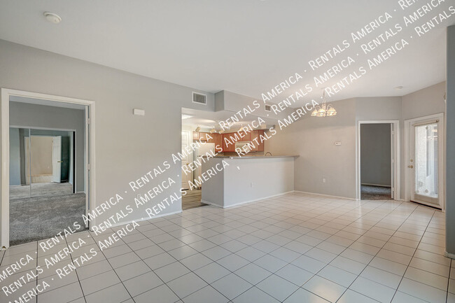 Foto del edificio - 9303 Gilcrease Ave