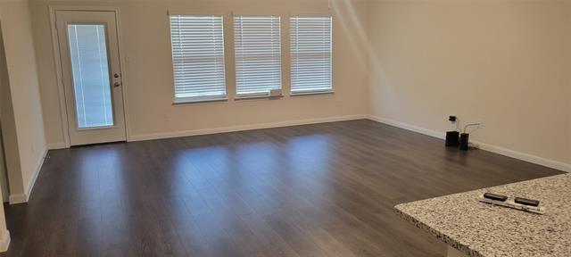 Foto del edificio - 608 Stampede Ln