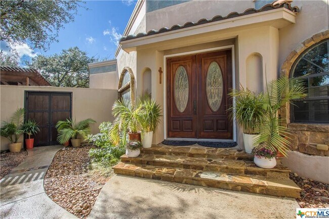 Building Photo - 2623 Kangaroo Ct