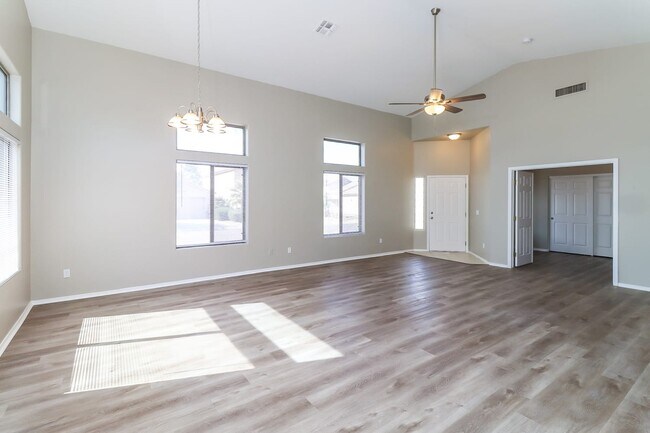Building Photo - 14459 N 87Th Drive