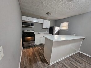 Building Photo - 3635 N MacGregor Way