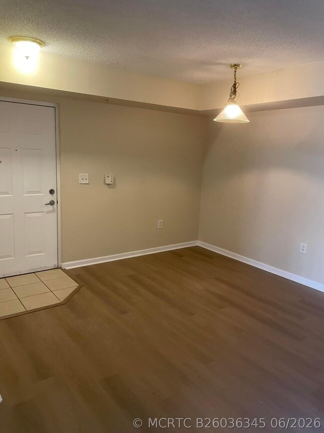 Building Photo - 3605 NW Adriatic Ln