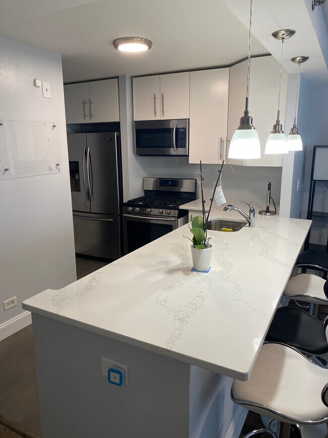 kitchen - 620 Peachtree St NE