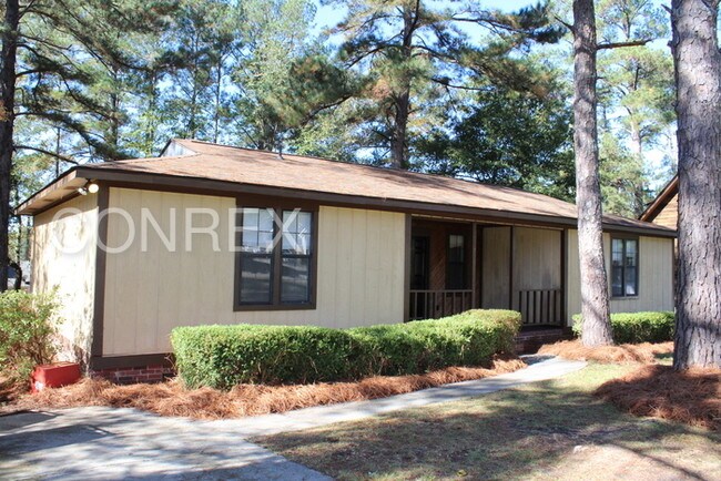 Building Photo - 7301 Fontana Dr