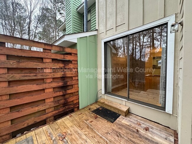 Foto del edificio - 5754 Pool Side Dr