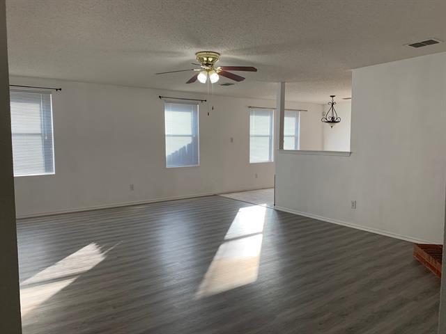 Foto del edificio - 5145 Weather Rock Ln